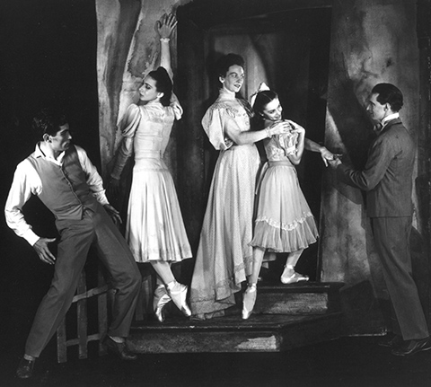 The original cast of Pillar of Fire (1942): Hugh Laing, Nora Kaye, Lucia Chase, Annabelle Lyon and Antony Tudor. Photo: Maurice Seymour.